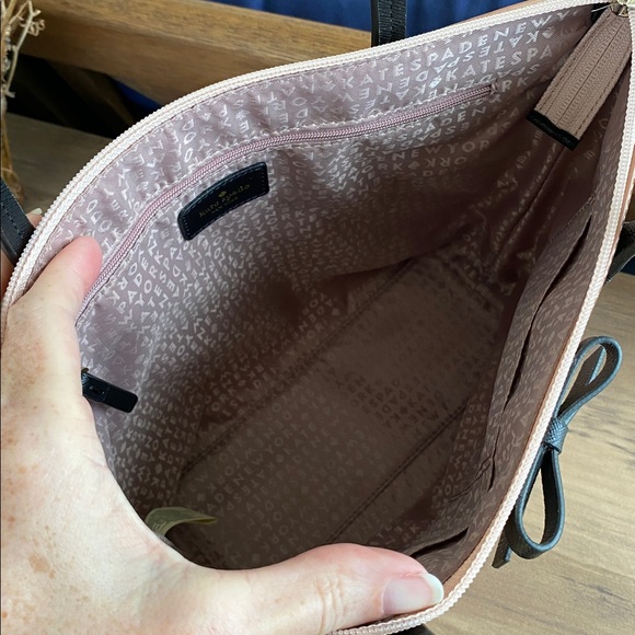 NWOT Kate Spade Rose Gold Glitter Tote with Black Handles - Picture 4 of 4